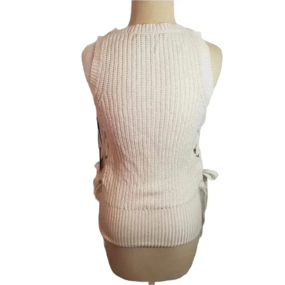 {Lovers + Friends} Short Sleeve Laced Sweater - Picture 3 of 11